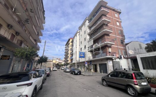 Locale commerciale in affitto