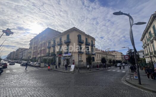 Locale commerciale in affitto