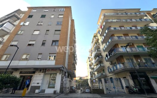 Locale commerciale in vendita