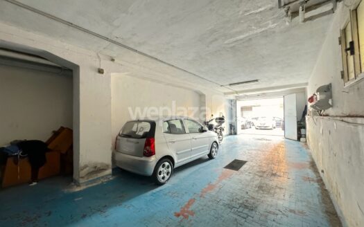 Locale commerciale in vendita