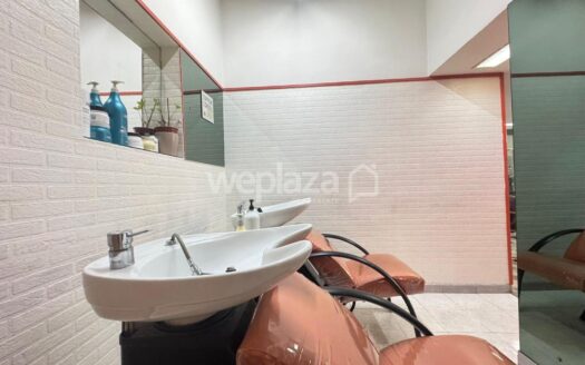 Locale commerciale in vendita