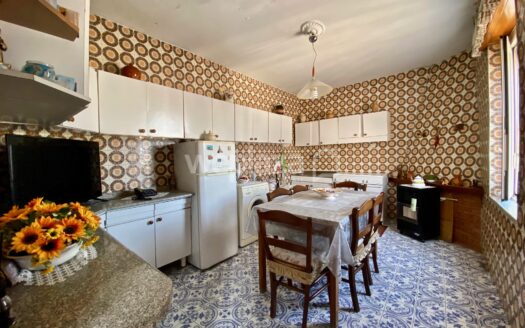 Trilocale in vendita