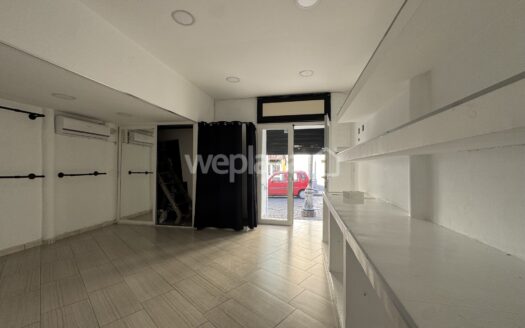 Locale commerciale in vendita