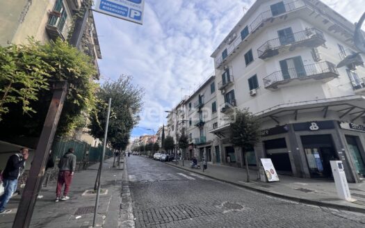 Locale commerciale in affitto