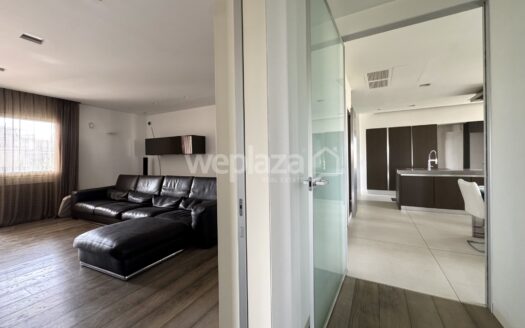 Cinque vani in vendita