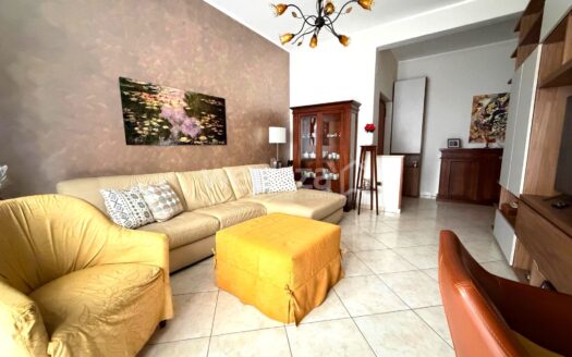 Trilocale in vendita