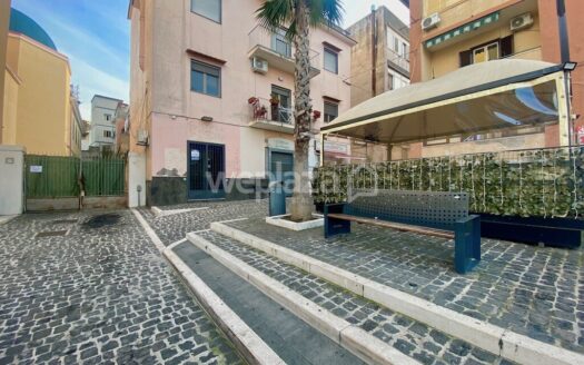 Locale commerciale in affitto