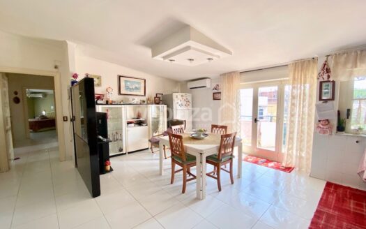 Cinque vani in vendita