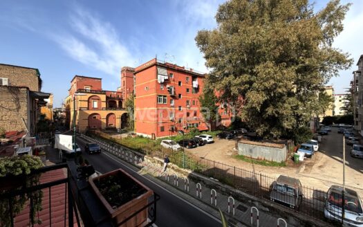 Trilocale con terrazzo e giardino.