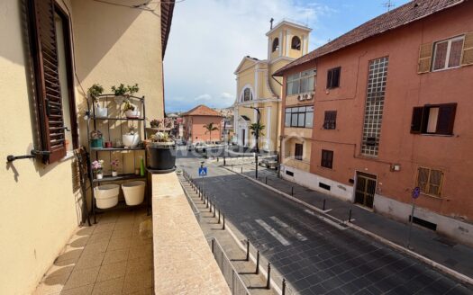 Trilocale in vendita