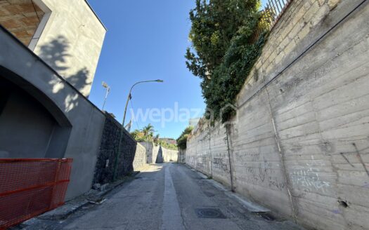 Locale commerciale in vendita