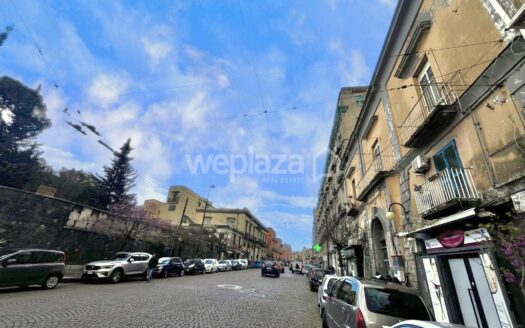 Locale commerciale in vendita