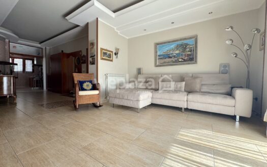 Trilocale in vendita