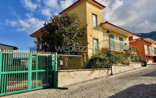 Soluzione indipendente in vendita