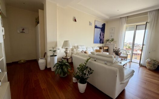 Trilocale in vendita