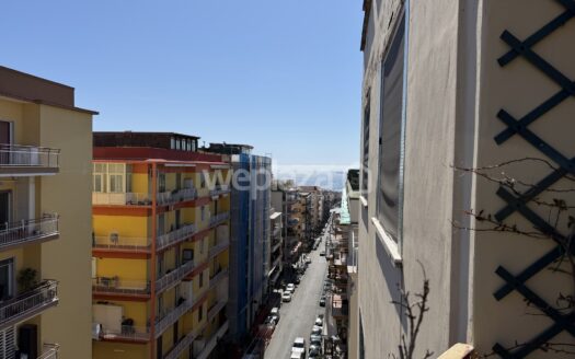 Cinque locali in vendita