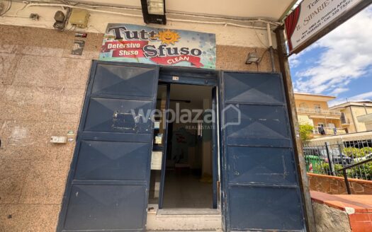 Locale commerciale in affitto