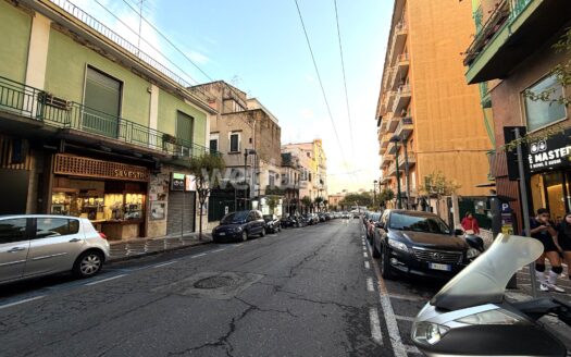 Locale Commerciale in affitto