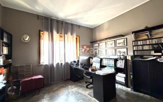 Ampio appartamento con terrazzo