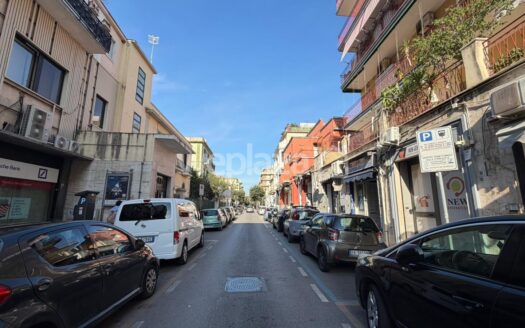 Locale commerciale in affitto