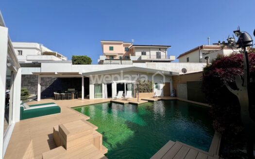 Villa in vendita