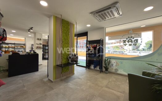 Locale commerciale in vendita