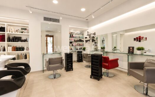 Locale commerciale in vendita