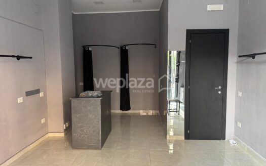 Locale Commerciale in affitto