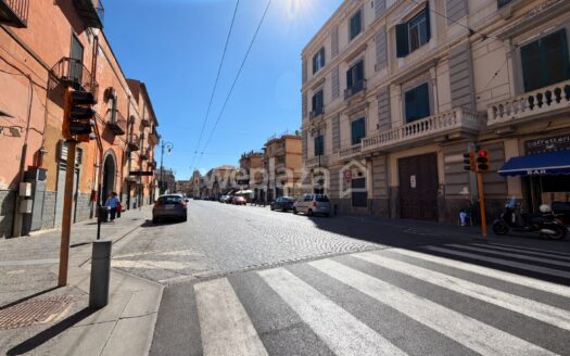 Locale Commerciale in vendita