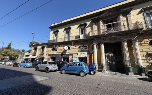 Locale Commerciale in vendita