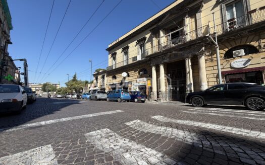 Locale Commerciale in vendita
