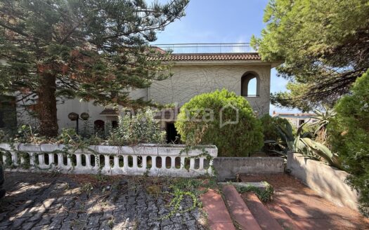 Villa in vendita