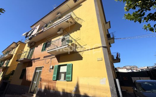 Bilocale con terrazzo