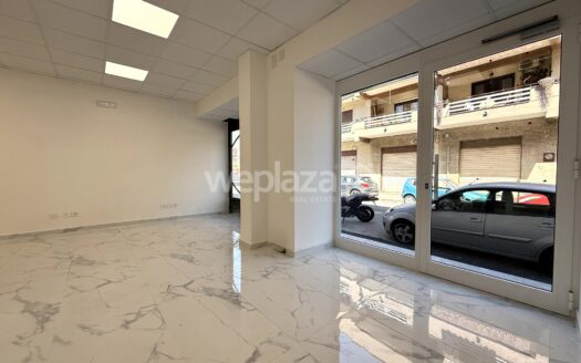 Locale Commerciale in affitto