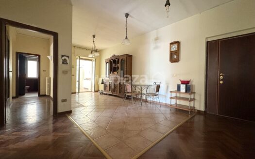 Trilocale in vendita